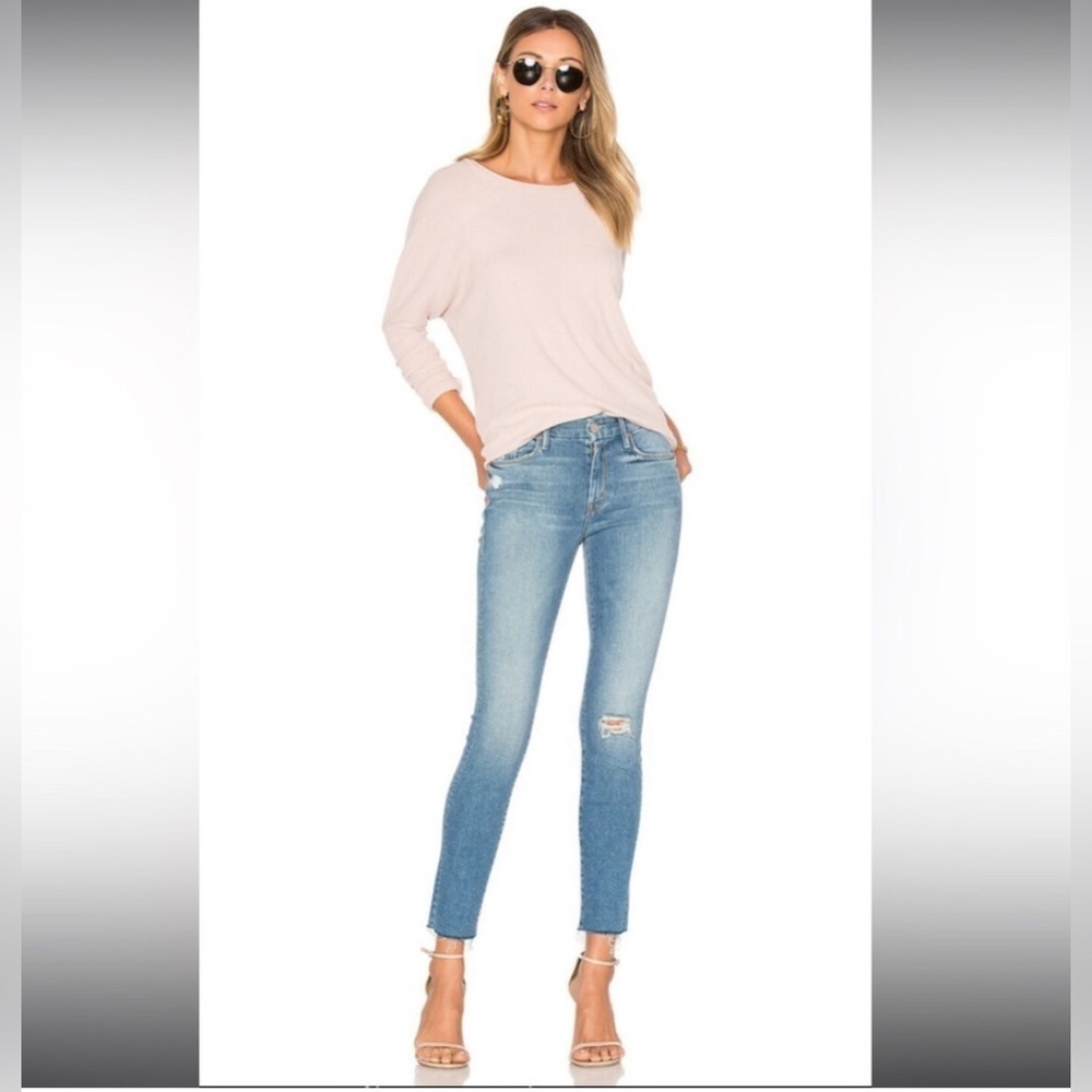 Mother Looker Ankle Fray in Love Gun
